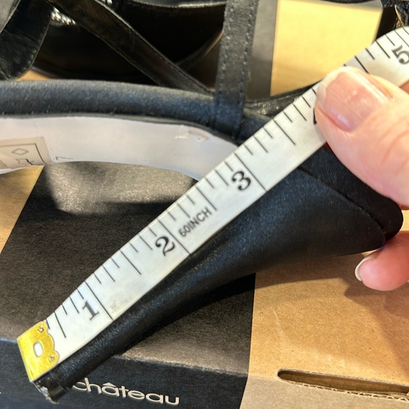 Le Chateau heels - Picture 3 of 6